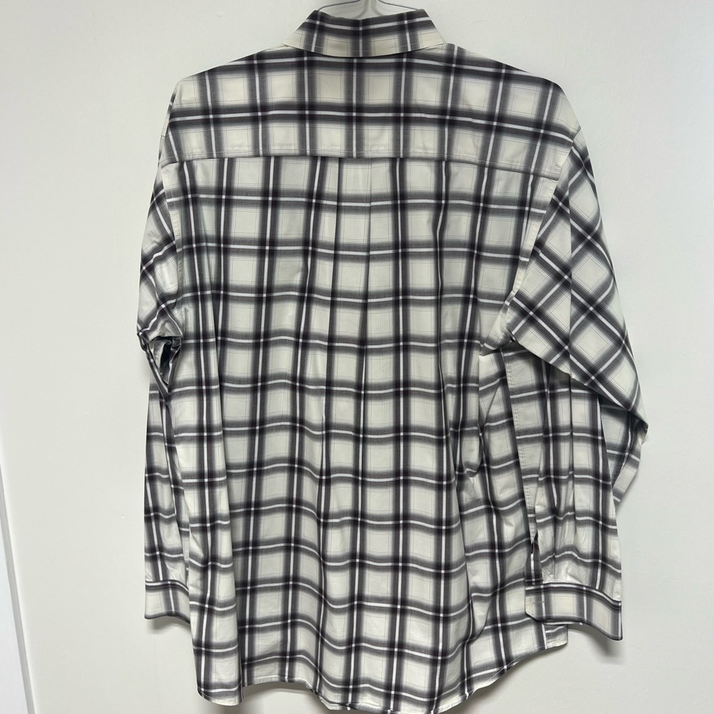 Cinch Button down - Picture 3 of 4